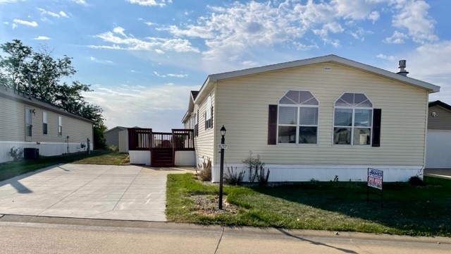 6217 Decatur St SW Cedar Rapids, IA 52404