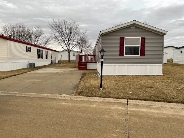 2507 Arlington St SW Cedar Rapids, IA 52404