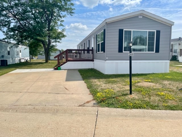 205 Barbara St SW Cedar Rapids, IA 52404