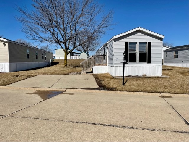 106 Cynthia St SW, Cedar Rapids, IA 52404