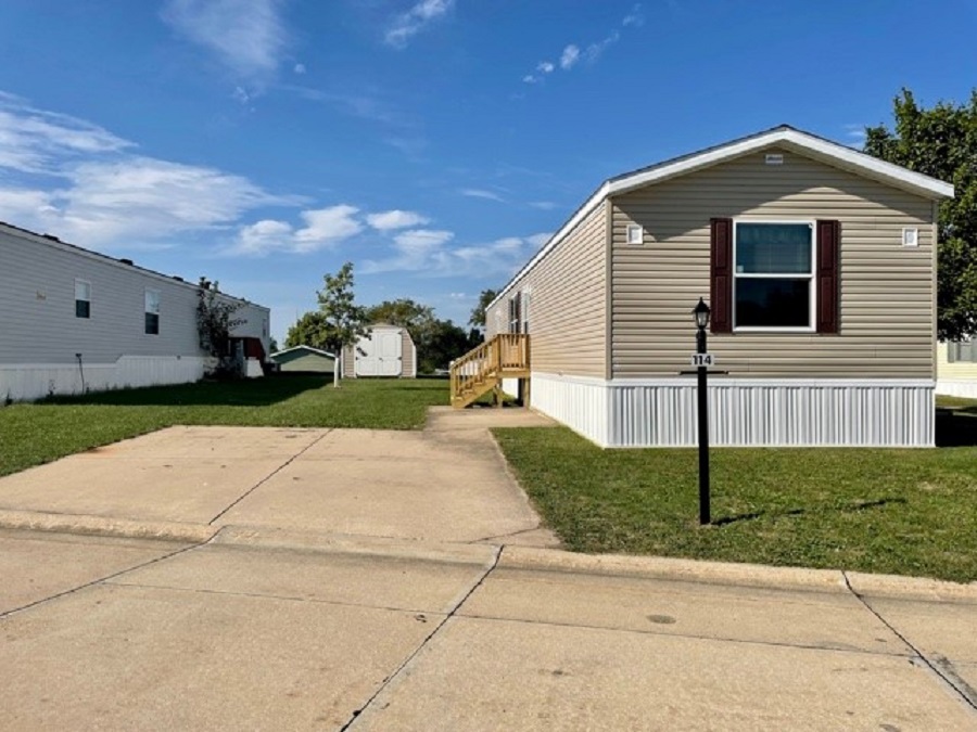 114 Ann St SW Cedar Rapids, IA 52404