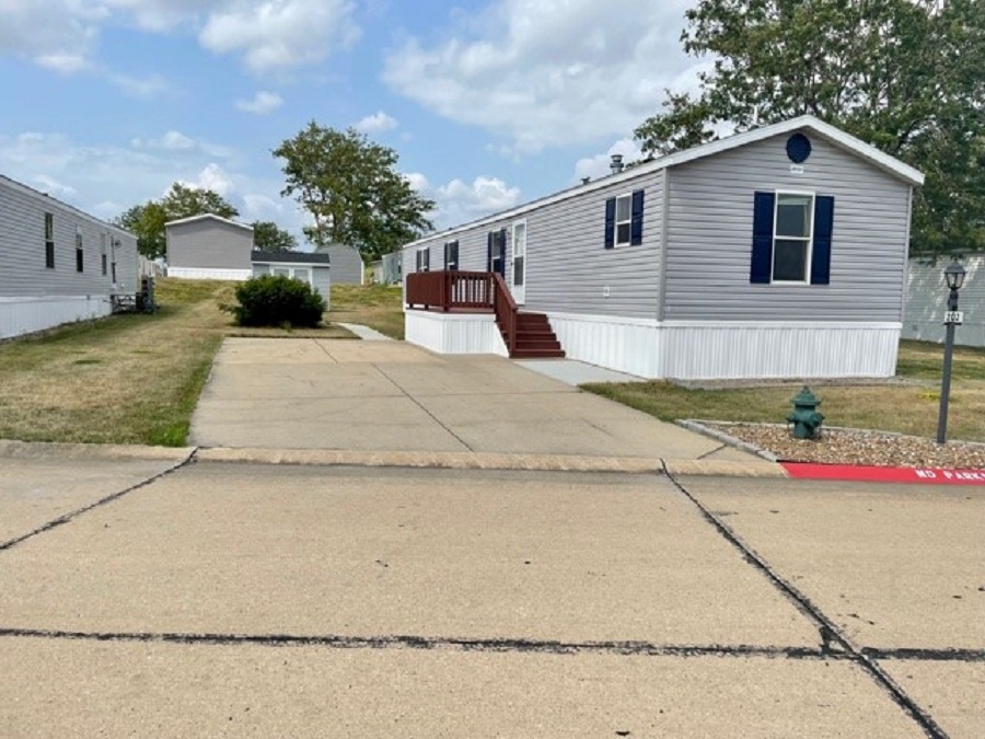 202 Cynthia St SW Cedar Rapids, IA 52404