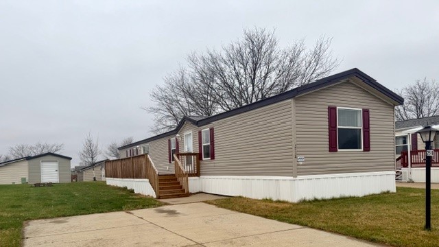 2518 Scottsdale St SW, Cedar Rapids, IA 52404