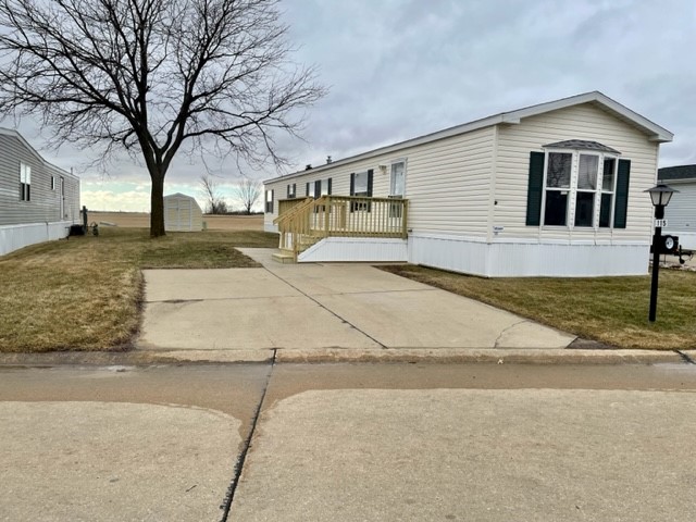 115 Cynthia St SW, Cedar Rapids, IA 52404
