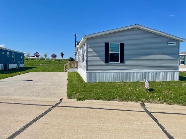 6320 Luke St SW, Cedar Rapids, IA 52404